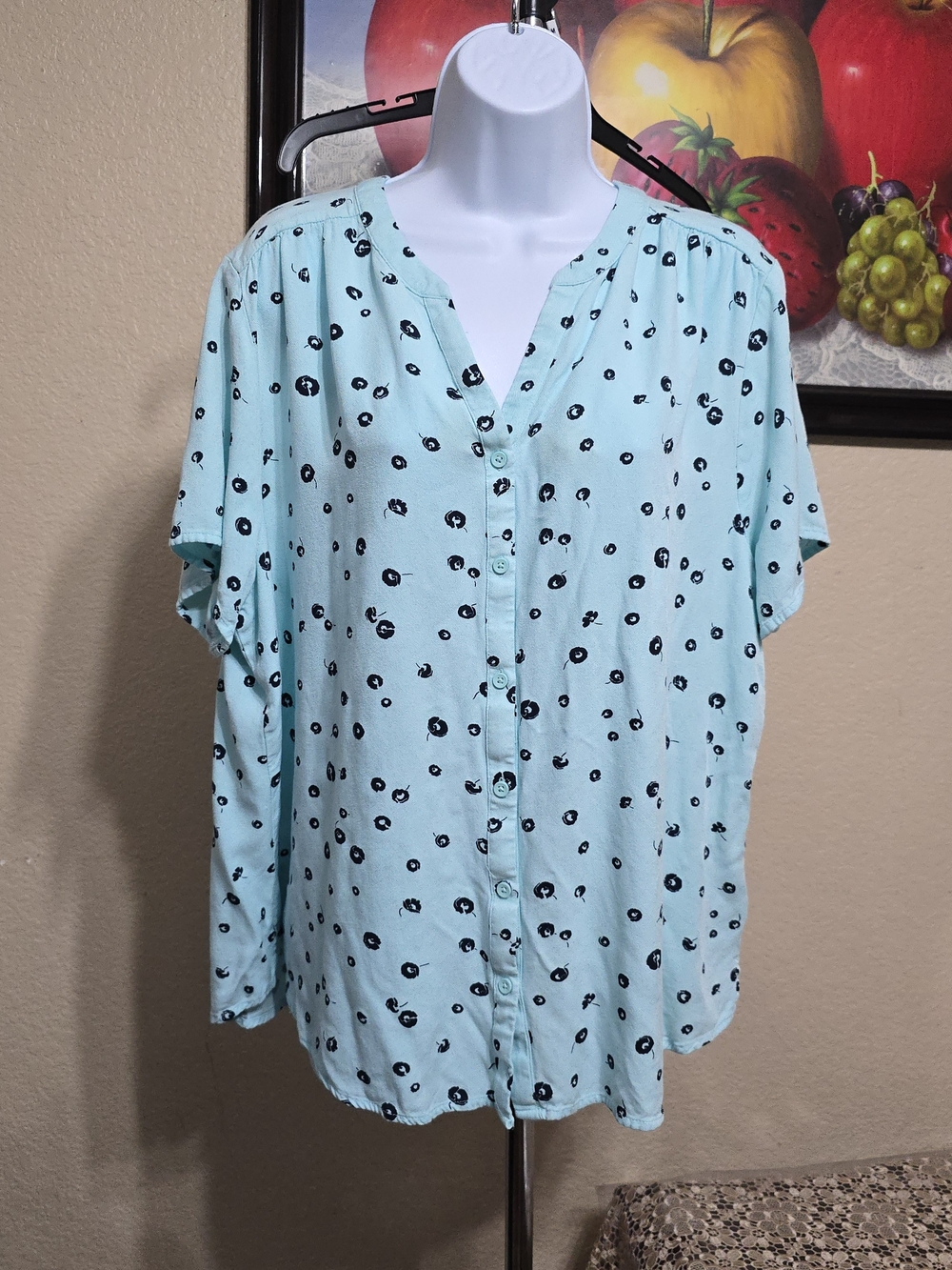 Amazon Essentials Mint Blue Short-Sleeve Button Down Top with Black Dot Print